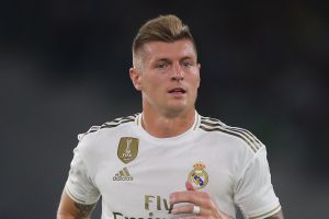 tiền vệ Toni Kroos